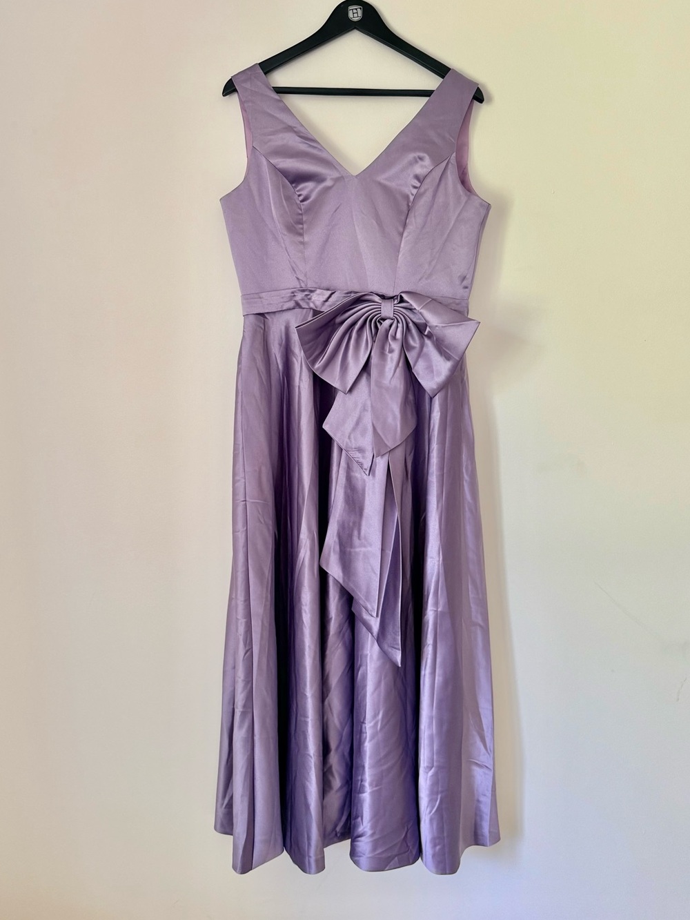 Lavender Satin V-Neck A-Line Dress with Bow, Tie-Back for adjustable sizing SZ.8
